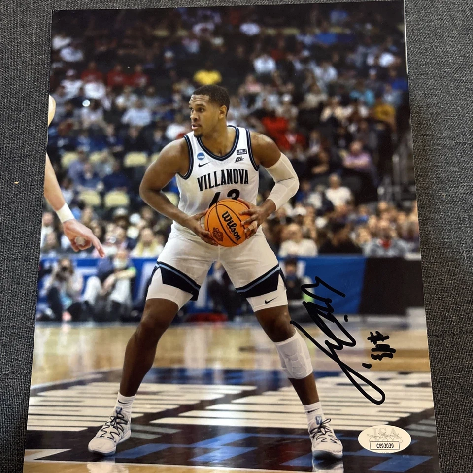 Eric Dixon Villanova Wildcats Signed Autographed 8x10 Photo JSA - Image 1 of 1