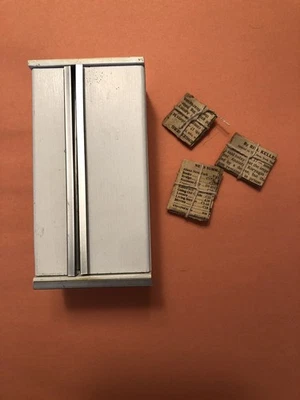 Vintage Dollhouse Miniature White Wood Refrigerator Silver Hardware Papers - Photo 1/2