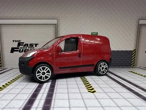 Furgoneta de reparto suelta Majorette 1:64 Citroen Nemo muy buena condición - Imagen 1 de 5