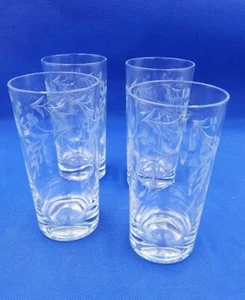 Antique Victorian Style Set of 4 Tumblers Featuring an etched grape garland - Picture 1 of 5