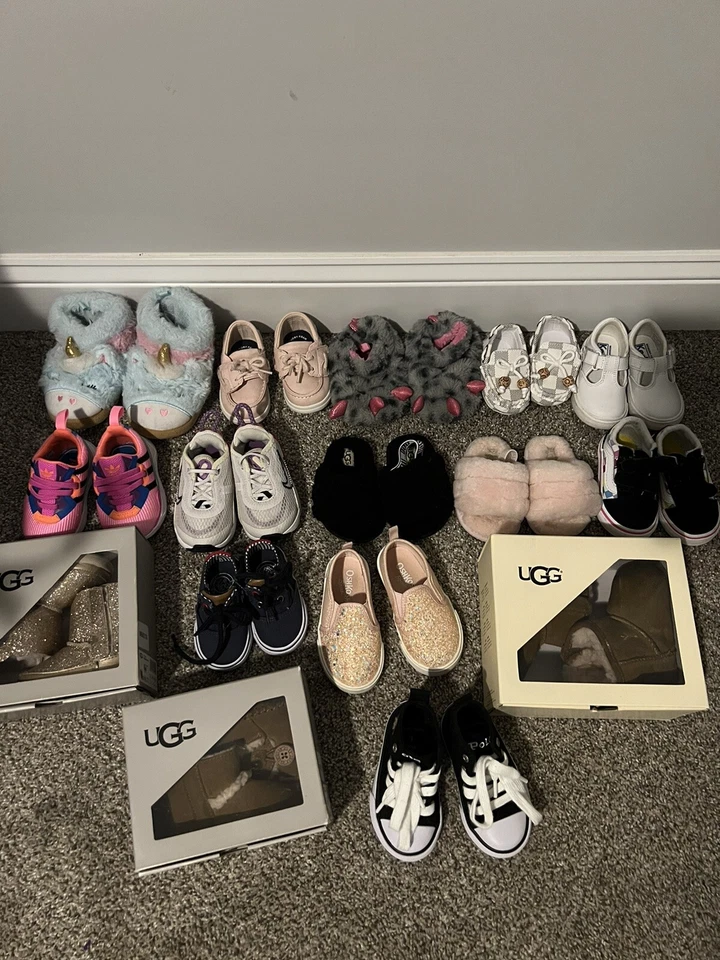 Zapatos de bebé diferentes tallas Foto 1 de 4