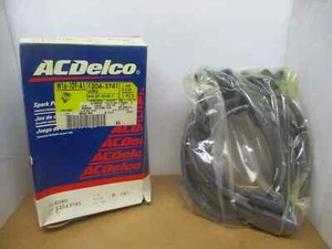 12043741 SPARK PLUG LEAD SET CHEVY V8 SBC WITH HEI DISTRIBUTOR FREE POST - Picture 1 of 2