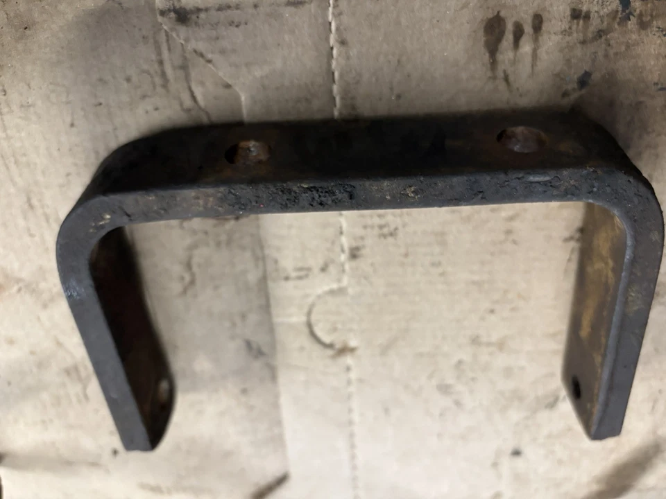 VINTAGE  MCCORMICK FARMALL  M  TRACTOR -ENERATOR SUPPORT BRKT -1948 - Image 1 of 1