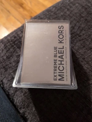 EXTREME BLUE DE MICHAEL KORS 50 ML/ 1,7 OZ EDT PARA HOMBRE Foto 1 de 3