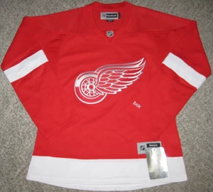 Detroit Red Wings 2015 Women's Small Red Reebok Premier Jersey - Picture 1 of 7