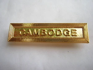 POUR MEDAILLE AGRAFE EN FER ( CAMBODGE ) - Picture 1 of 2