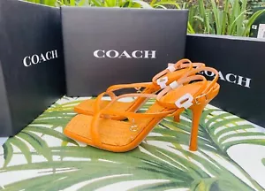 Sandalo papaya tacco alto Coach Kaia metallizzato taglia uk 7,5 - Foto 1 di 5