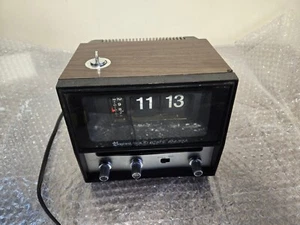 Vintage Baycrest Model HB-51 Flip Clock - Picture 1 of 9