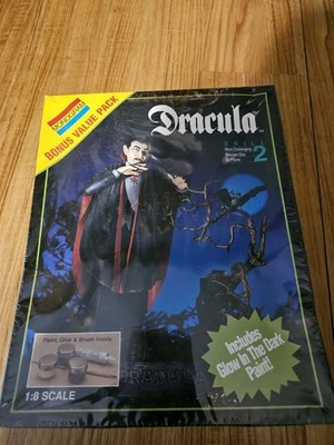 Vintage Monogram Dracula Model Kit Skill 2 Glow in The Dark 1:8 Scale - Image 1 of 2