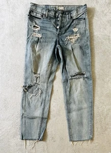 Free People Size 27 Lacey Stilt Distressed Jeans Crochet Button Fly Light Wash - Picture 1 of 3
