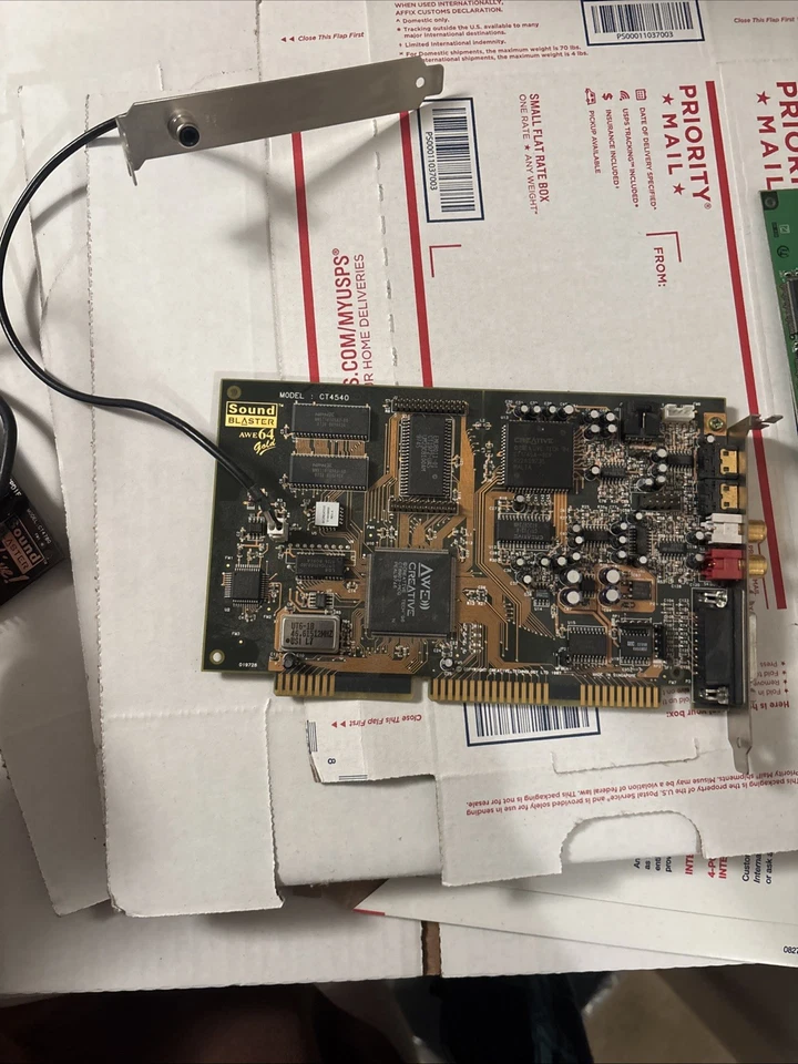 Vintage Creative Sound Blaster AWE64 Gold CT4540 ISA Audio Card UNTESTED - Image 1 of 3