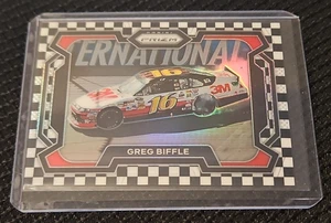 Bandera a cuadros Panini Prizm Racing Greg Biffle Rides #13 2024/75 - Imagen 1 de 3