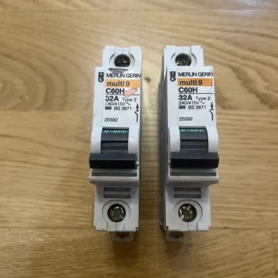 Merlin Gerin Schneider multi9 C60H 32 A iC60H R30  32a  - Image 1 of 4