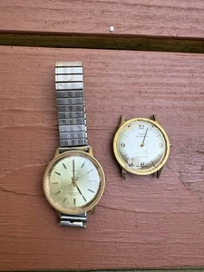 2 Vintage Timex Automatic Unisex silberfarbene mechanische Uhren - Bild 1 von 6