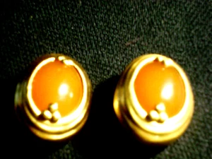 VTG Liz Claiborne LCI Vintage Clip-On Earrings - Picture 1 of 5