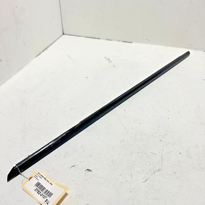 2009-2015 BMW 750LI F02 FRONT LEFT DRIVER DOOR WINDOW BELT MOLDING OEM - Image 1 of 4