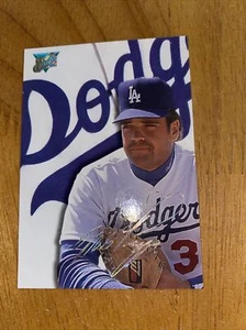 1993 STUDIO MIKE PIAZZA RC #201 DODGERS METS HALL OF FAME! - Picture 1 of 6