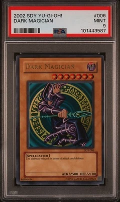 YUGIOH DARK MAGICIAN Ultra Rare Holo SDY-006 PSA 9 MINT  — 第 1/2 张图片