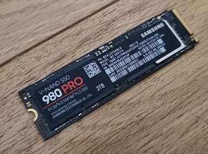 2TB Samsung 980 Pro MZ-V8P2T0 2280 PCIe 4.0 NVMe M.2 SSD - Afbeelding 1 van 1