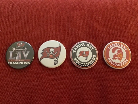 Tampa Bay Buccaneers Superbowl Champions memorabilia -  3 x 1.75" fridge magnets Cover