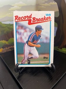 1989 Topps Kevin McReynolds #7 Baseball Card