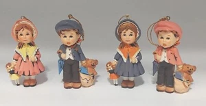 Vintage Best Products Weihnachtsschmuck Junge Mädchen Puppe Bär mit Box  - Bild 1 von 10