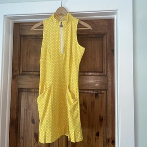 Tzu Tzu Golf Dress Shiloh Size XS Yellow Polkadot Pockets Athletic Tennis - Picture 1 of 7