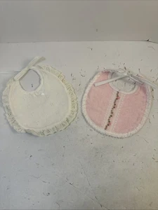 VINTAGE ALEXIS BABY BIB SET ALL NEW WITHOUT TAGS - Picture 1 of 5