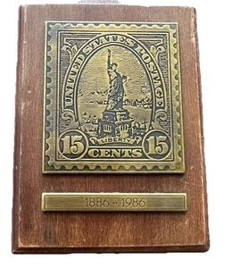 Vintage Avon Statue of Liberty 15 Cents Stamp Wood Plaque Wall Decor 1986 - Picture 1 of 6