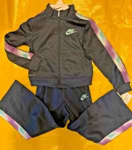 Neu Gradeschool 2-teiliger Nike Trainingsanzug Mädchen blau Größe 6 - Bild 1 von 9