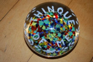 Gentile Glass Motto Paperweight "Thinque of Me" G Shield Signed - Picture 1 of 2