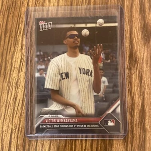 2023 Topps Now 472 Victor Wembanyama WEMBY Spurs NBA RC 1° passo SP - Foto 1 di 2