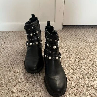 Botas de moto de combate Guess negras con detalles tachonados talla 8,5 Foto 1 de 4