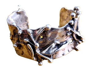 BRACCIALE MODERNO ARTIGIANALE FATTO A MANO FOGLIE FLOREALI + BACCHE ARGENTO STERLING - Foto 1 di 6