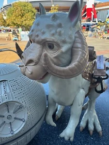 2025 DISNEYLAND STAR WARS POPCORN BUCKETS BRAND NEW TAUNTAUN - Picture 1 of 2