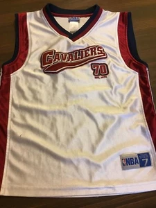 CLEVELAND CAVALIERS EST. MAGLIA BASKET NBA 1970 BY NBA YOUTH 7 - Foto 1 di 6