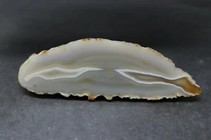 Cuatia agate specimen (fluorescent) - Picture 1 of 2