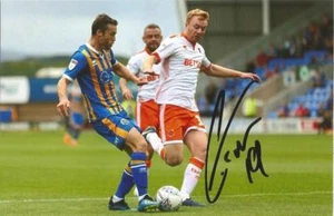 BLACKPOOL: CHRIS TAYLOR SIGNED 6x4 ACTION PHOTO + COA - Bild 1 von 1