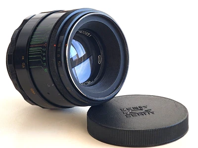 SERVICED! 1976! BelOMO (MMZ) Helios-44-2 58mm F/2.0, M42 mount! s/n: 7600651 - Image 1 of 4