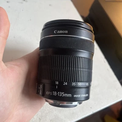 Canon EF S 18-135mm f/3.5 to 5.6  Lens no cover/cap - Image 1 of 4