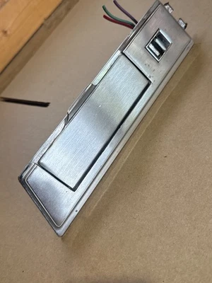 1975 1976 Buick Electra Limited Rear Driver Side Window Switch Panel 4 Door Foto 1 de 4