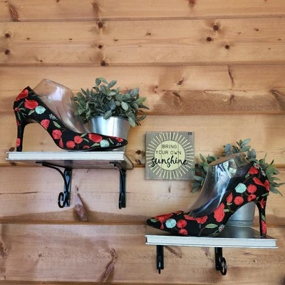 Charles David Denise Red Rose Floral Embroider Pumps Stiletto Heels Point Sz 9.5 - Image 1 of 4