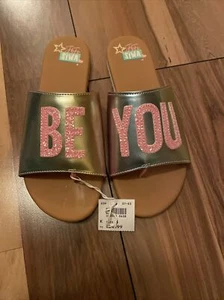JoJo Siwa - JOJO Mules Sandals “BE YOU” Slip On Shoes Girls' Size 3 Youth NWT - Picture 1 of 3