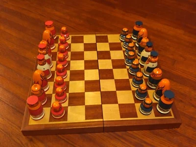 Juego de ajedrez ruso vintage pintado a mano madera completo 32 piezas tablero de juego arte popular Foto 1 de 4