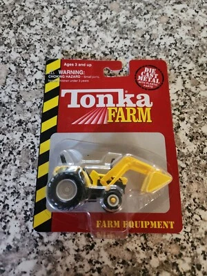 New 1999 Tonka Farm Equipment Yellow Mulcher Tractor W/Front Loader 15140 Maisto - Image 1 of 2