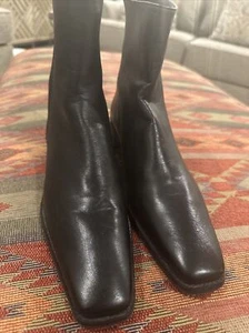 Stuart Weitzman Stiefeletten quadratische Zehenpartie Gr. A255108 N 7 - Bild 1 von 6