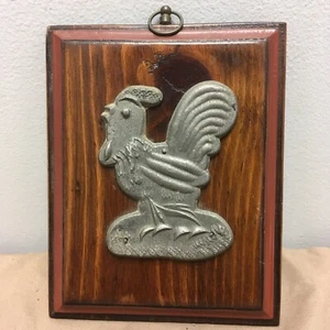 Cute Metal Rooster On Wood Plaque - Picture 1 of 4