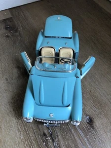 Die Cast Chevrolet Corvette 1957 Scale 1/18 - Picture 1 of 10