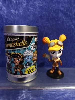 DC Comics Bombshells series 2 Vinyl  Figures 2017 Loose Harley Quinn with Tin - Image 1 of 3