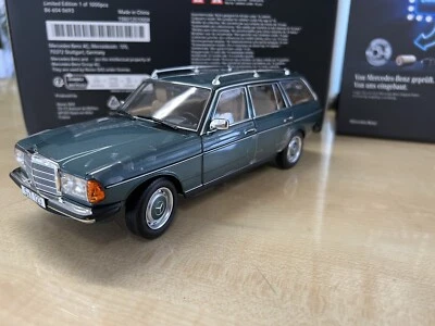 Mercedes Benz S123 T-Modell 1:18 B66040693 limitiert petrol Norev - Bild 1 von 4